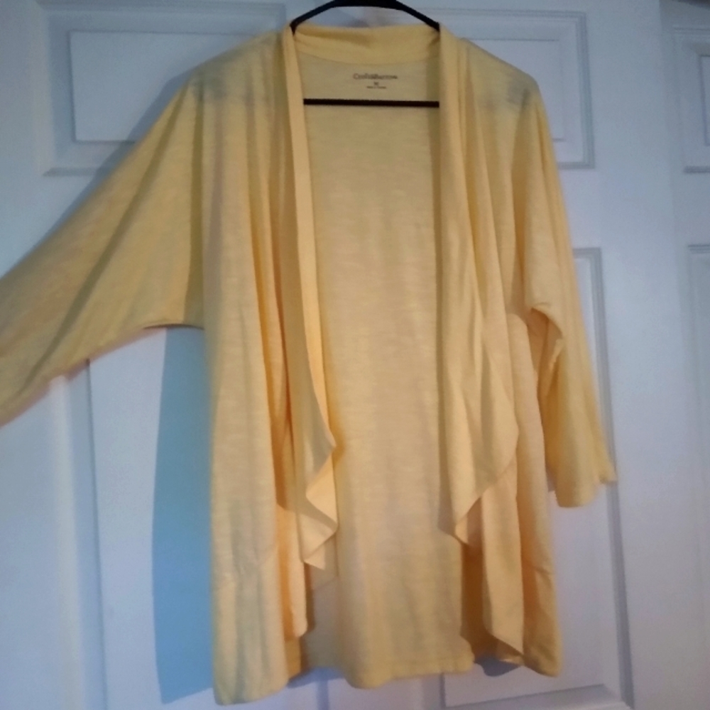Yellow sweater M